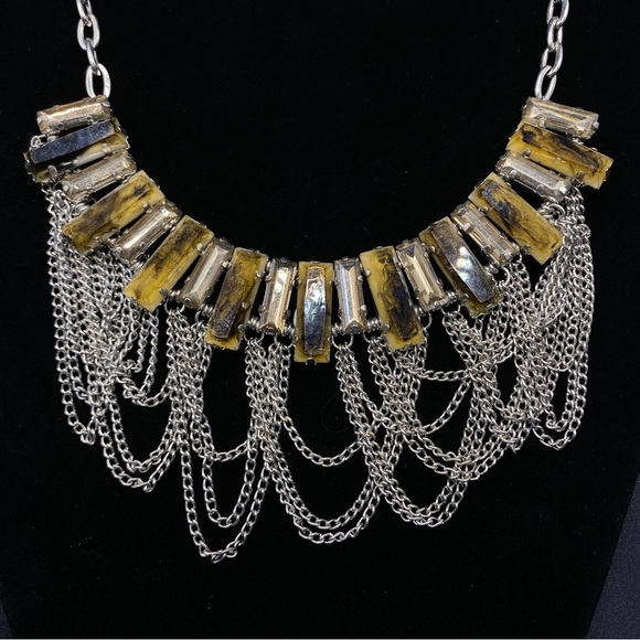 SIMPLY VERA Vera Wang Chain & Faux Tortoise Cabachons Statement Necklace - Picture 3 of 8